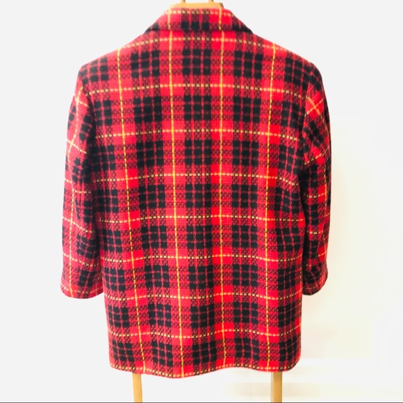 Vintage razz 3/4 red and black plaid blazer size 9  (large) excellent condition - Picture 5 of 7